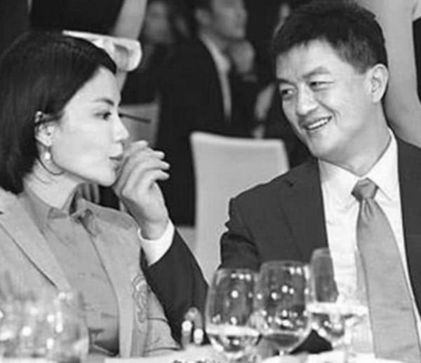 頭婚娶了“二婚女”的五大男星 頭婚娶了“二婚女”的五大男星