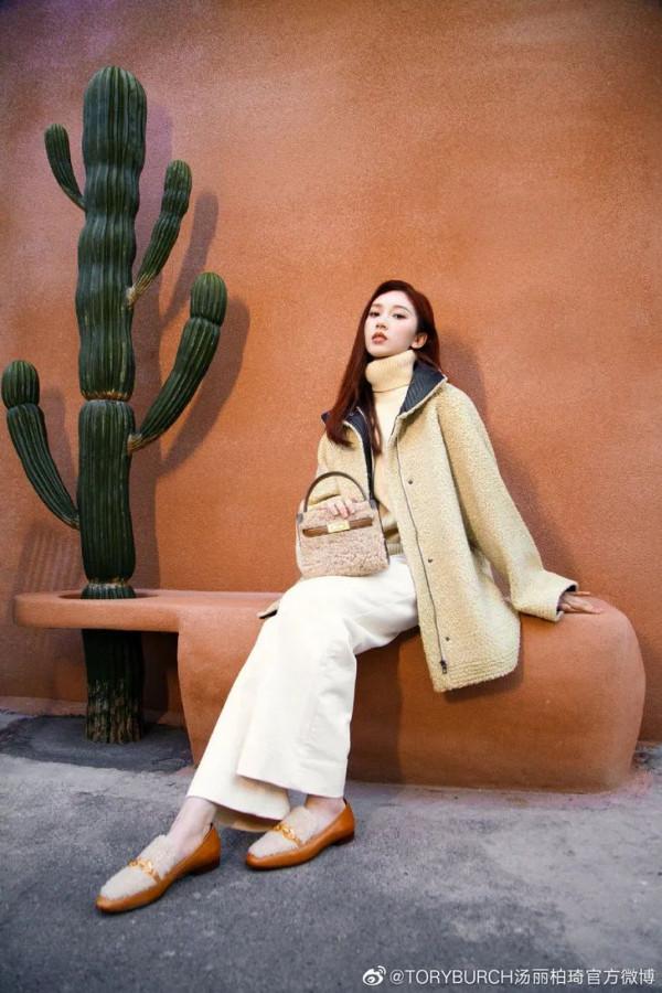 蛤?宋祖兒已經穿上毛毛靴了? 蛤?宋祖兒已經穿上毛毛靴了?