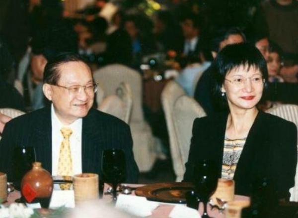 痛失愛子的6位明星，趙本山白髮人送黑髮人，周潤發女兒最可惜