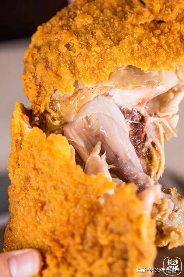 麥當勞新品「芝芝酪酪堡」上線！年底該和朋友們“嘮嘮”啦