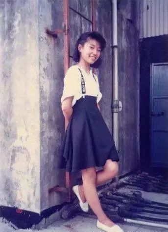 從小寄人籬下，情路坎坷，28歲成名34歲離世，阿桑的一生有多苦？