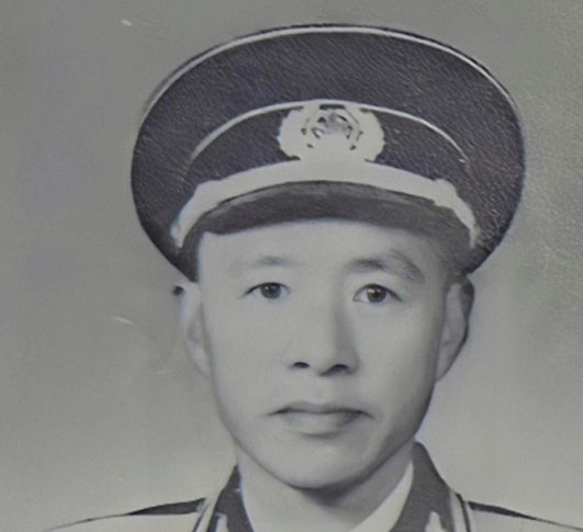 林則徐侄孫想當海軍司令，劉帥苦勸沒用，卻被毛主席巧妙說服