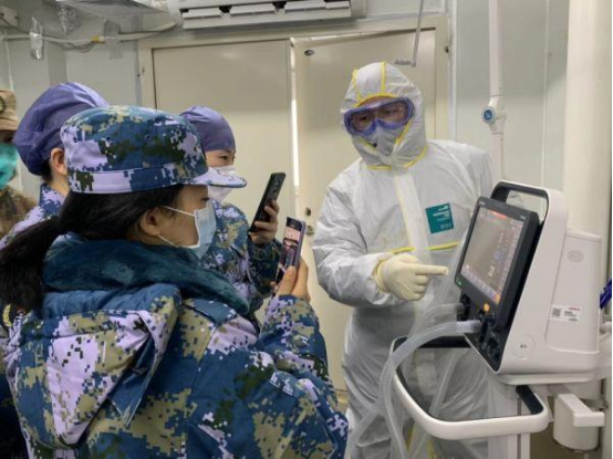 坐擁千億資產的徐航:妻子年輕貌美,巔峰日賺三億,如今再創奇蹟 坐擁千億資產的徐航:妻子年輕貌美,巔峰日賺三億,如今再創奇蹟