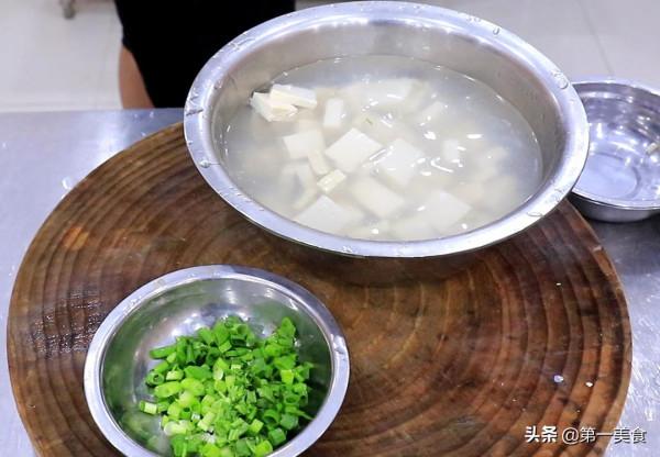 6道豆腐湯,做法簡單,下班後喝一碗,全身冒汗,應對降溫正合適 6道豆腐湯,做法簡單,下班後喝一碗,全身冒汗,應對降溫正合適