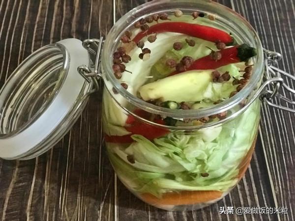 做泡菜用自來水就可以，簡單省事不長白膜不生花，一年四季都可做