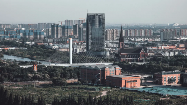 樓市大打價格戰，全國百強縣江陰急發“限跌令”