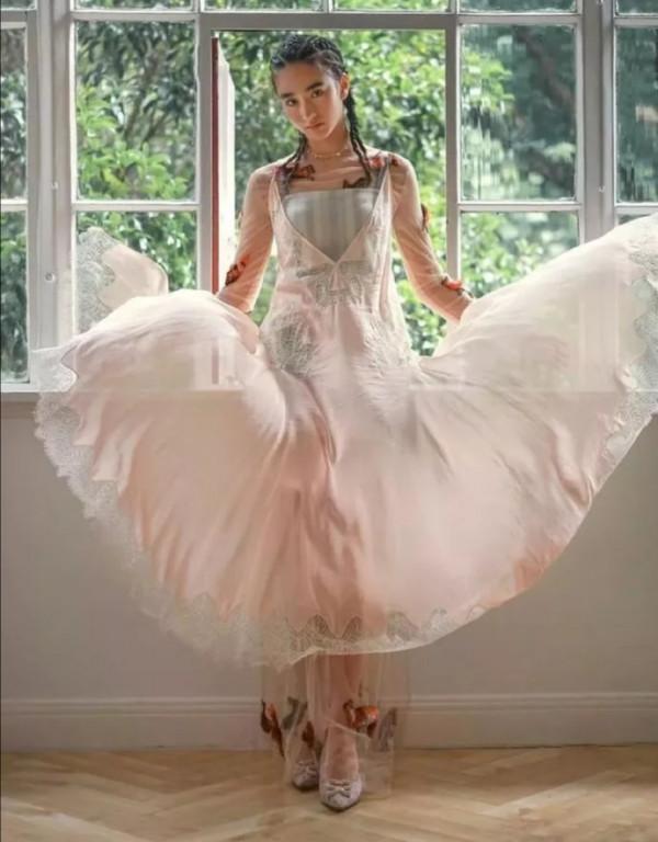 中德混血00後新生代小花李宛妲