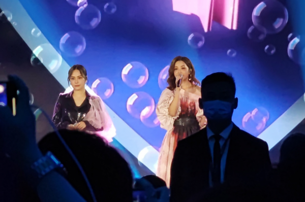 芭莎晚宴成修羅場：陳偉霆跟兩任前女友同框，楊穎避開，阿SA站遠