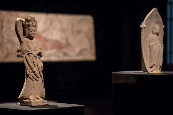 “華夏之華”特展亮相清華藝博,300餘件山西文物精粹跨越萬年 “華夏之華”特展亮相清華藝博,300餘件山西文物精粹跨越萬年