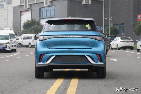 價格便宜，續航401KM的家用快充代步車，都養得起，比亞迪海豚