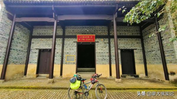 毛主席英明的決策,使我軍從弱到強成長為國家守護神,太了不起了 毛主席英明的決策,使我軍從弱到強成長為國家守護神,太了不起了