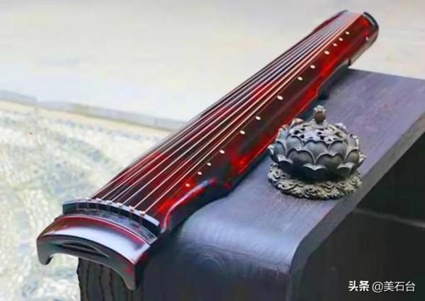 2020年，一件20元啤酒換來的石頭，賣了100000元