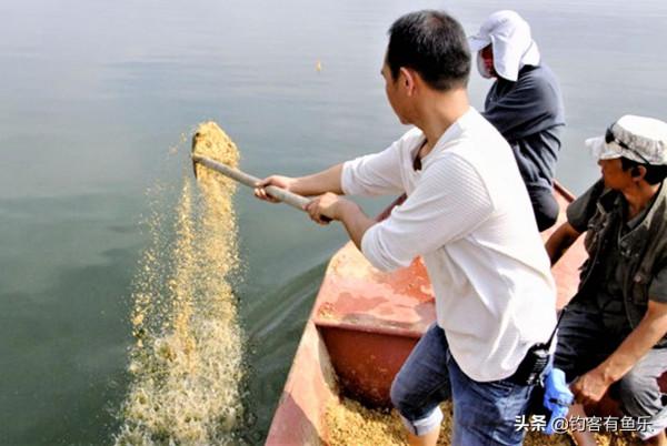 釣魚打窩不等於做窩，窩做得好，釣大魚可連竿