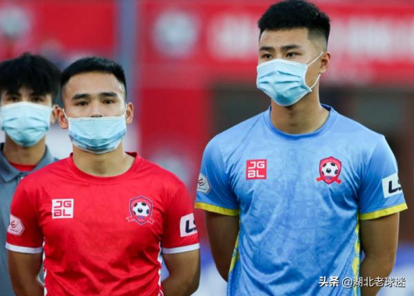 備戰了個寂寞！國足對手集訓喝咖啡用手機聊天，酷愛談網遊與名車