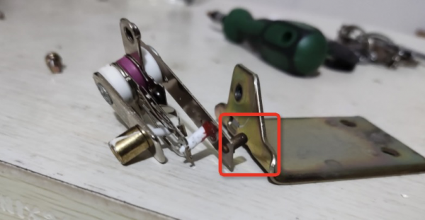 電飯煲報E4錯誤無法工作