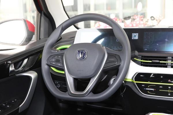 長安奔奔E-Star方向盤有異響，可能是這兩個原因造成的，建議牢記