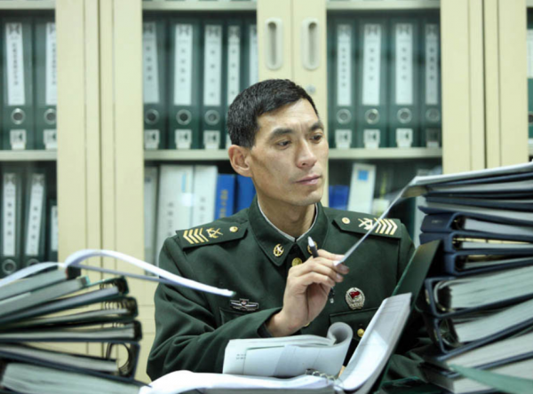 中國一級軍士長軍銜不高，卻享受將軍待遇，將軍都是他們帶出來的