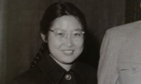 毛主席外孫女孔東梅:與毛主席最像,卻坦言不想活在外公光環之下 毛主席外孫女孔東梅:與毛主席最像,卻坦言不想活在外公光環之下