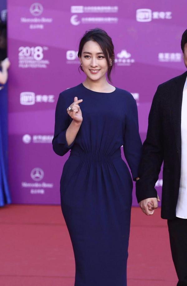 明星造型“尷尬史”:有人像荷包蛋,有人醜似女巫,有人老10歲 明星造型“尷尬史”:有人像荷包蛋,有人醜似女巫,有人老10歲