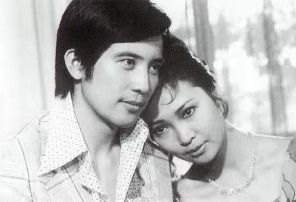 影后蕭芳芳：與李連杰親如母子，是謝霆鋒老爸一輩子得不到的女人