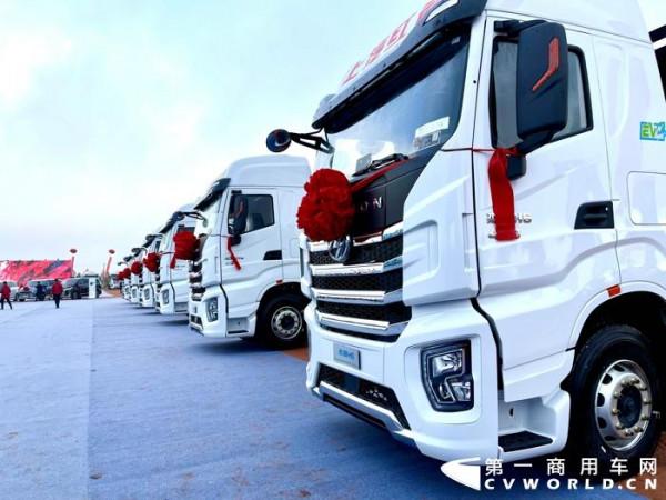 10月重卡最火的還是新能源嗎?解放/福田/紅巖/徐工等誰斬最大單 10月重卡最火的還是新能源嗎?解放/福田/紅巖/徐工等誰斬最大單