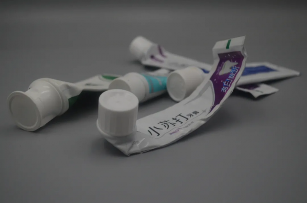 牙膏管不要扔，牙膏管裡還有5個實用的隱藏用途，省錢又實用