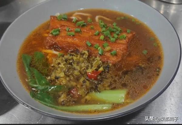 麵館大肉面為什麼那麼好吃，大廚首次公開製作大肉的配方