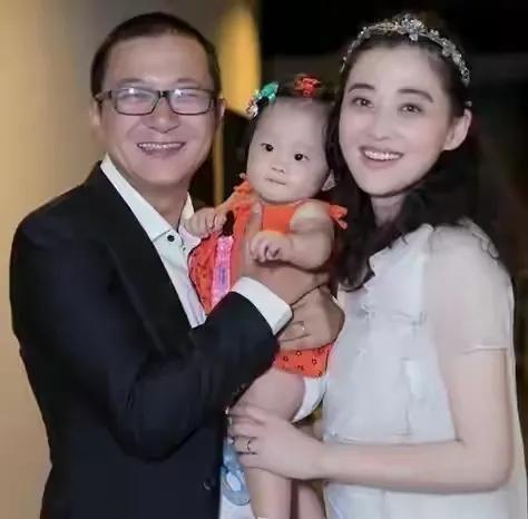 “絕世美人”梅婷的狗血愛情：為導演散盡家財，如今苦盡甘來