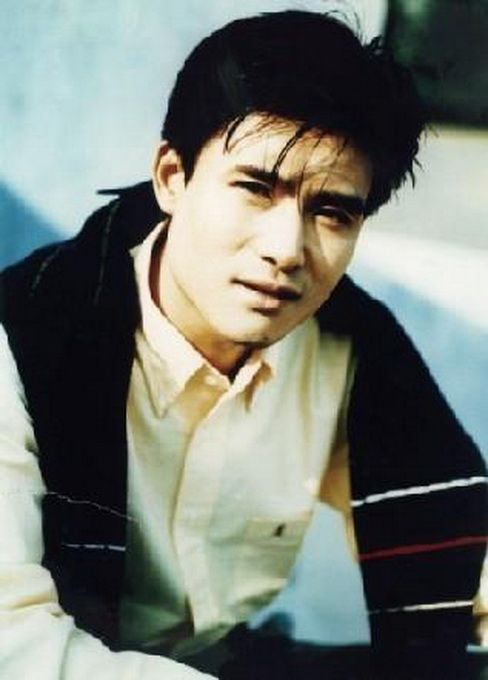 演唱《渴望》主題歌和插曲的3位著名歌手，人生的命運讓人唏噓