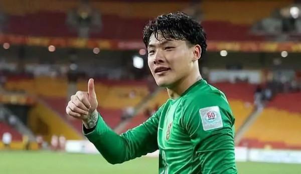 王大雷故事匯，中超第一寵妻狂魔，獨愛守門，國足第一“門鋒”