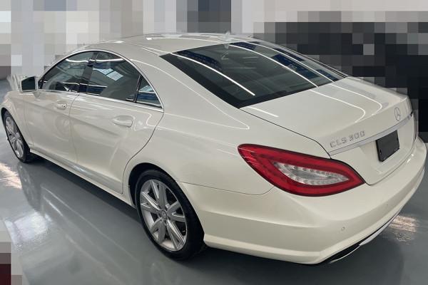 某魚上的賓士CLS,說是個人車源卻跑到車行看車,客戶:上當了? 某魚上的賓士CLS,說是個人車源卻跑到車行看車,客戶:上當了?