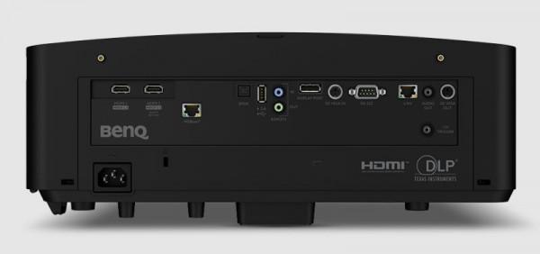 BenQ 釋出針對高爾夫模擬器的 4K 鐳射投影儀