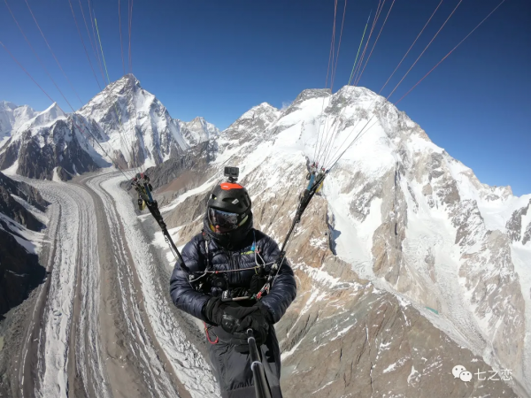 8407米！Antoine再創滑翔傘世界紀錄 無氧飛越布洛阿特峰
