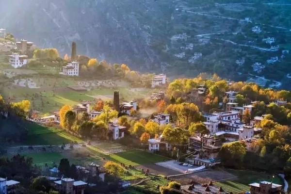 一眼心動！這個秋天，我要去這7個“最”中國的古村，享受慢時光