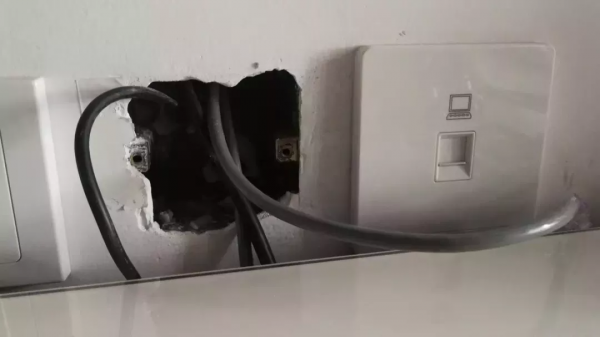 你家電視這麼裝，真是夠醜的