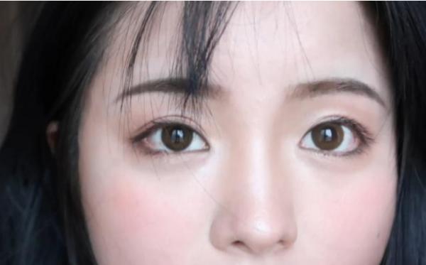 女人不會化妝沒關係,超簡單的“裸妝”化法教給你,實用好上手 女人不會化妝沒關係,超簡單的“裸妝”化法教給你,實用好上手