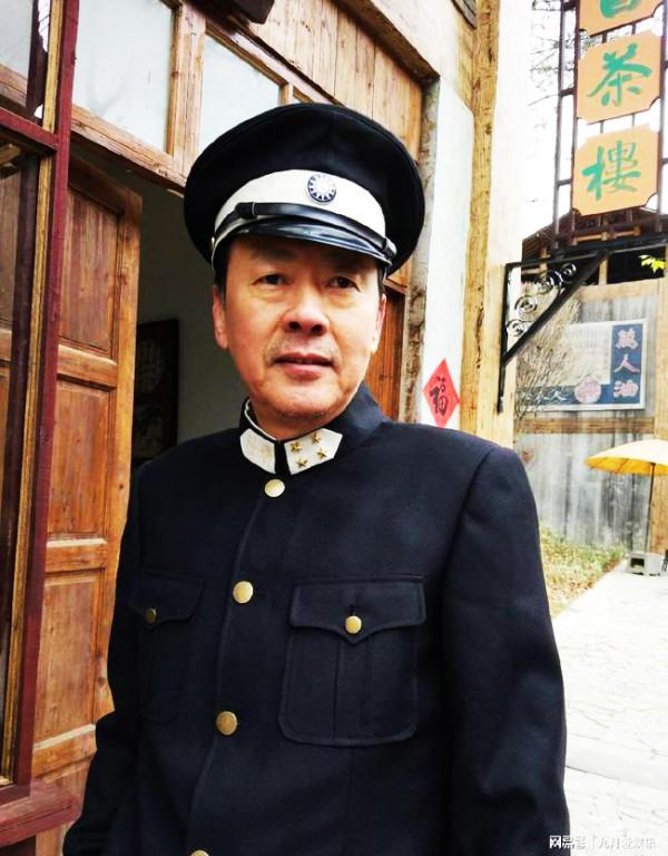 侯天來,演藝生涯幾十載不溫不火,卻賺得人氣滿滿 侯天來,演藝生涯幾十載不溫不火,卻賺得人氣滿滿