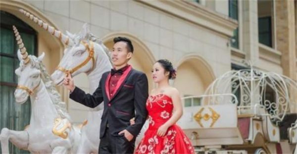 1.2米袖珍美女侯麗君，二婚嫁1.8米安徽帥小夥，準備要孩子