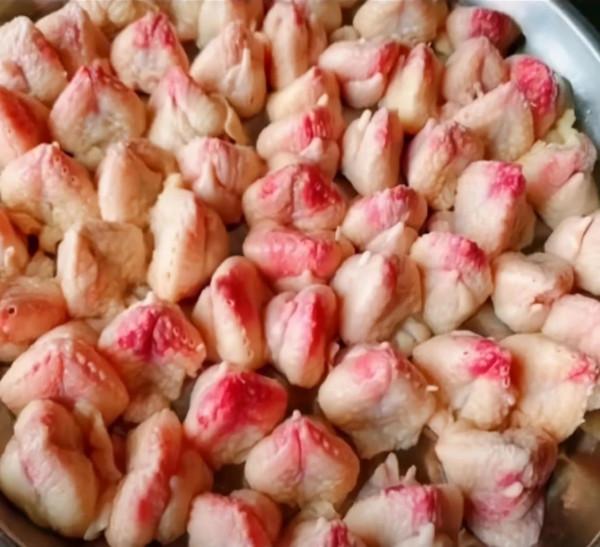 你第一眼看到什麼？