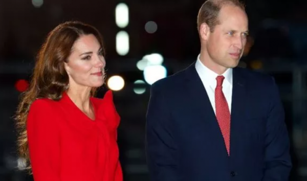 威廉凱特被拍到開車帶孩子外出，喬治冷著臉和開心的家人格格不入