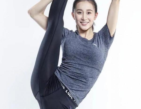 體操女神張豆豆退役後拒絕進入演藝圈，而是擔任教練，傳為佳話