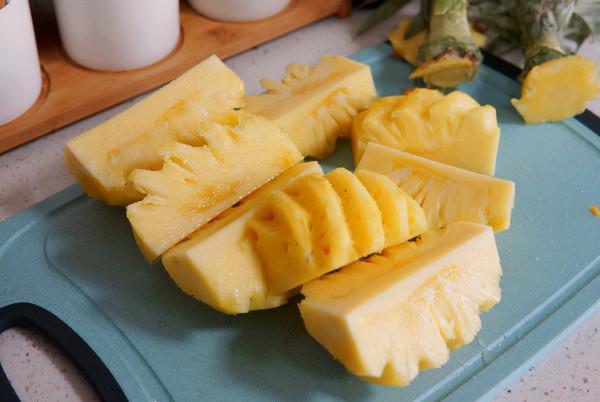 胃不好,每天吃一個蘋果,胃病會好轉嗎?不妨聽聽醫生是怎麼說的 胃不好,每天吃一個蘋果,胃病會好轉嗎?不妨聽聽醫生是怎麼說的