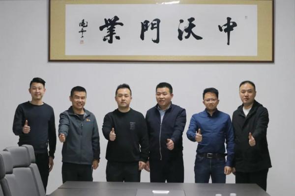 如影智慧創始人、CEO唐沐蒞臨中沃門業浙江基地參觀考察