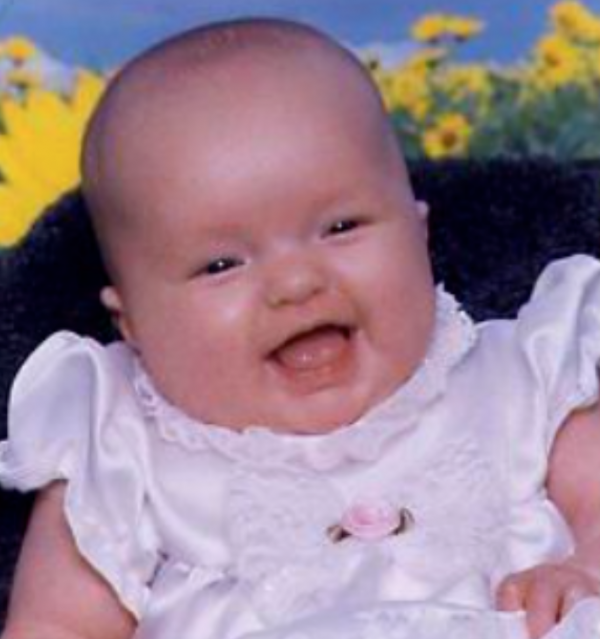 2004年美國孕婦被“剖腹取子”，兇手曝光後，數萬網友為其求情