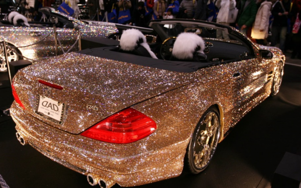 迪拜遍地豪車，連出租車都是超跑？帶你走一遭，實情絕對驚到你