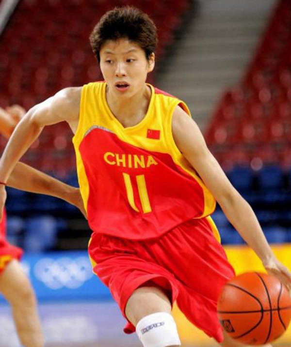 姚明妻子葉莉:打進雅典奧運,卻因傷無緣北京奧運,成一生遺憾 姚明妻子葉莉:打進雅典奧運,卻因傷無緣北京奧運,成一生遺憾