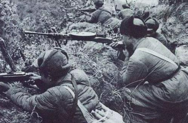 抗日戰爭VS抗美援朝:面對強敵,為何1個經濟崩潰,1個越打越好? 抗日戰爭VS抗美援朝:面對強敵,為何1個經濟崩潰,1個越打越好?