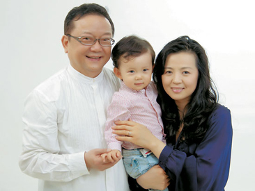 成方圓：兩段失敗婚姻，62歲活成少女，正在優雅老去
