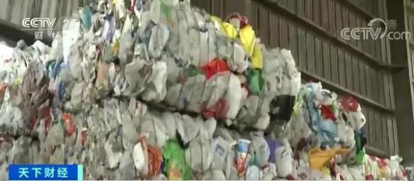 倒殺蟲劑、鋰電池？沃爾瑪涉嫌非法傾倒超百萬件有害垃圾被起訴