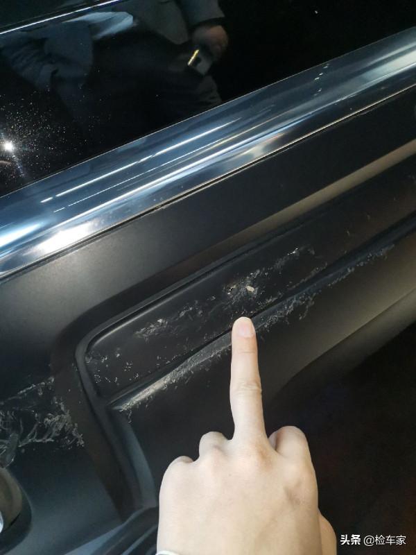 有錢就該冤大頭?700萬買輛勞斯萊斯庫裡南險被宰,良心車商一枚 有錢就該冤大頭?700萬買輛勞斯萊斯庫裡南險被宰,良心車商一枚